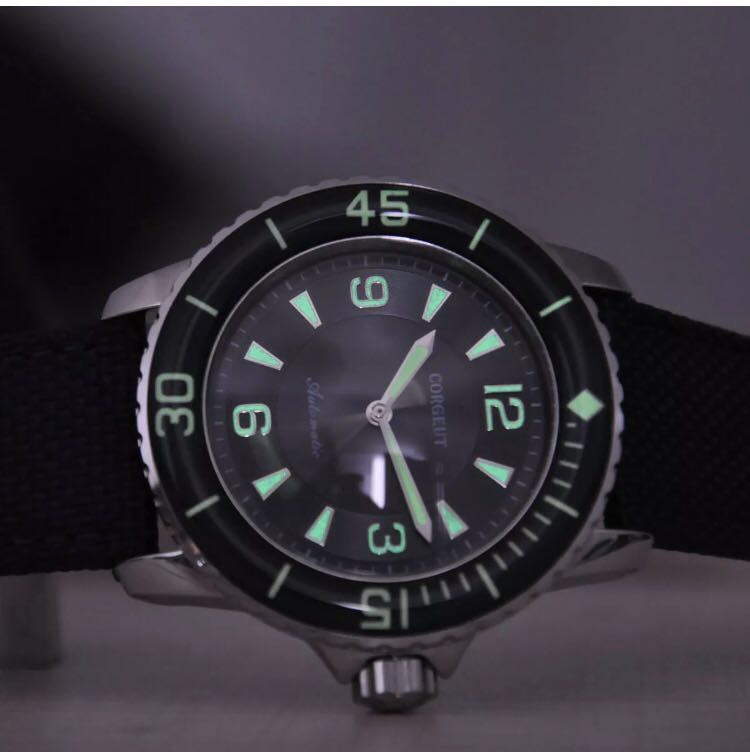 Corgeut diver discount