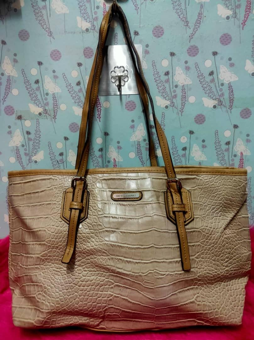 dana buchman wallets