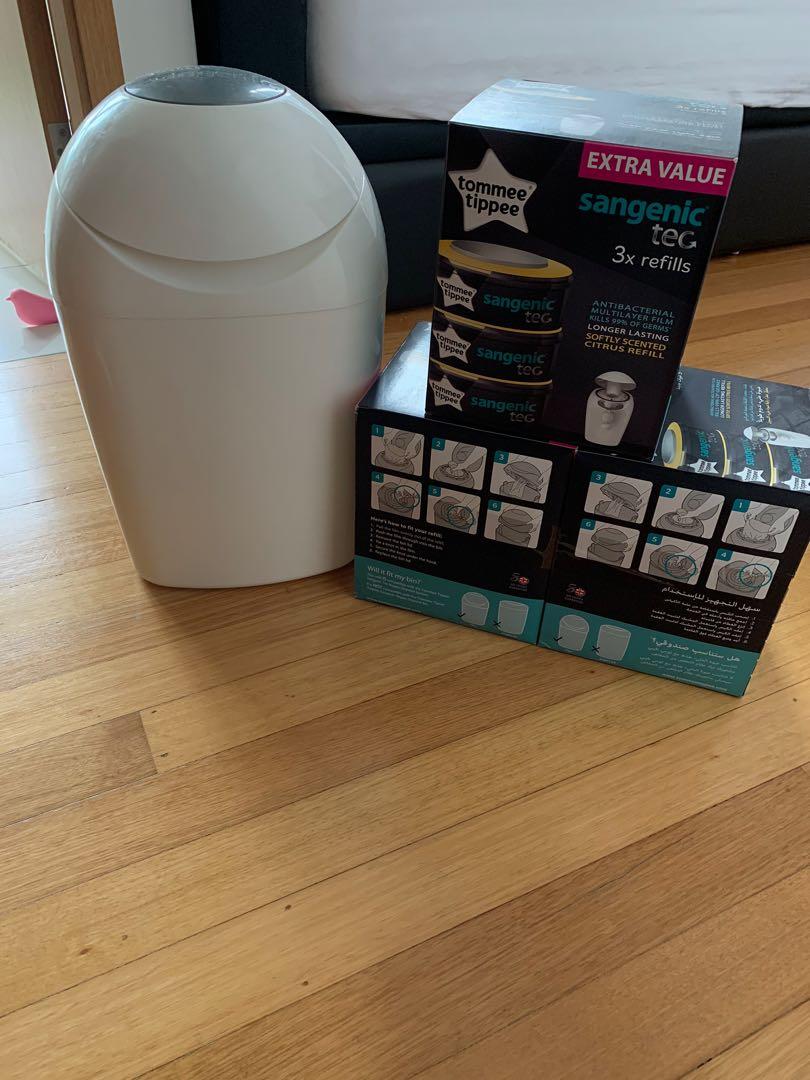 Diaper bin + refills, Babies & Kids, Bathing & Changing, Diapers & Baby