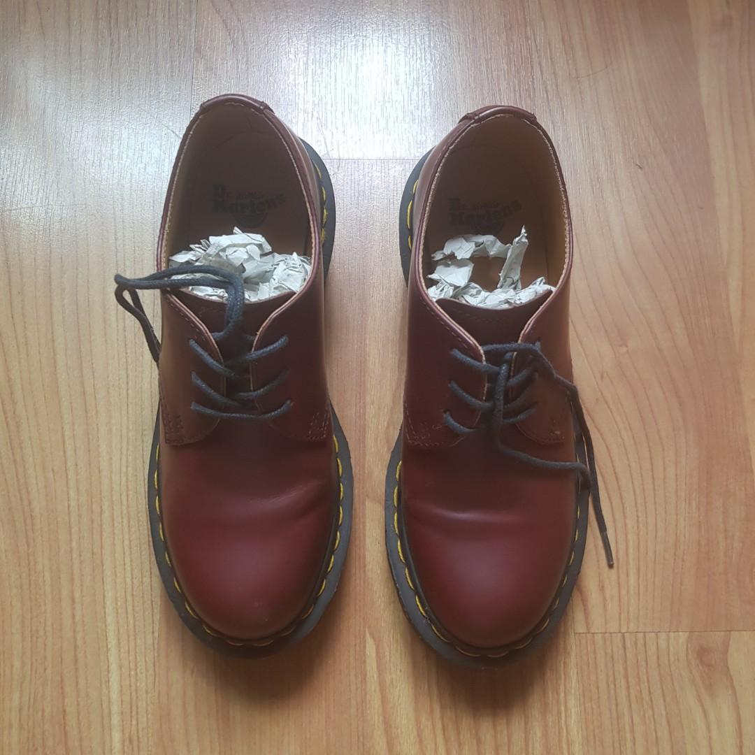 aw004 dr martens