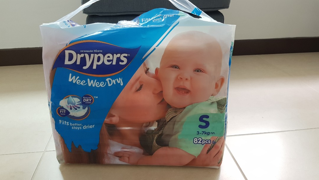 Drypers Pampers Wee Wee Dry, Babies & Kids, Bathing & Changing, Diapers ...