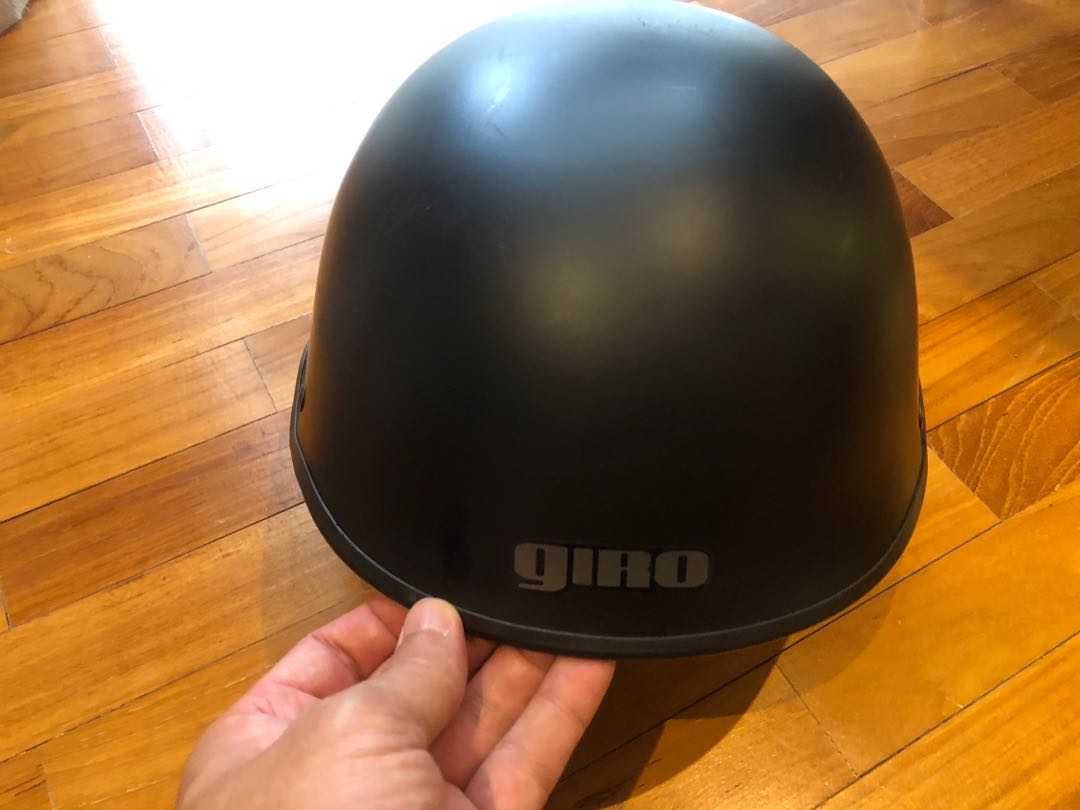 Giro Ski Helmet, Sports Equipment, Bicycles & Parts, Bicycles on Carousell