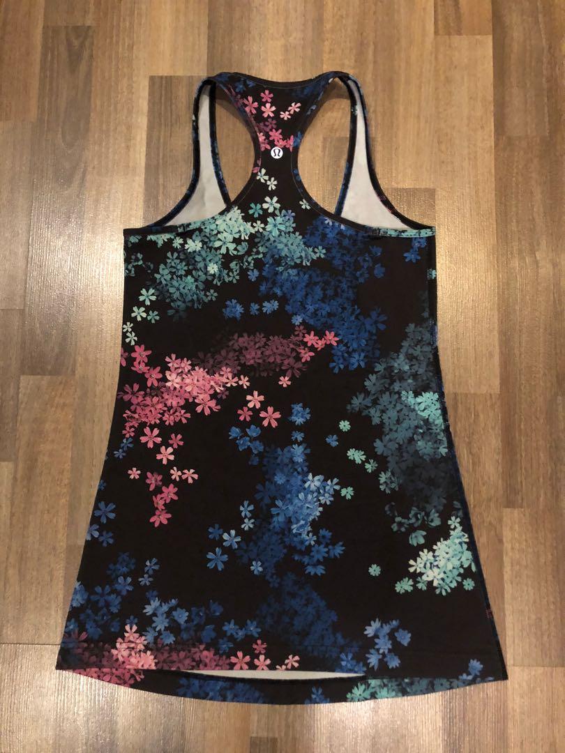 Lululemon tank top 2 (Category: Activewear) located in Quezon City. Submitted by j.declutters (Listing ID 266599447, Image 2). Description: RFS: lost weight Good used condition Size 6.