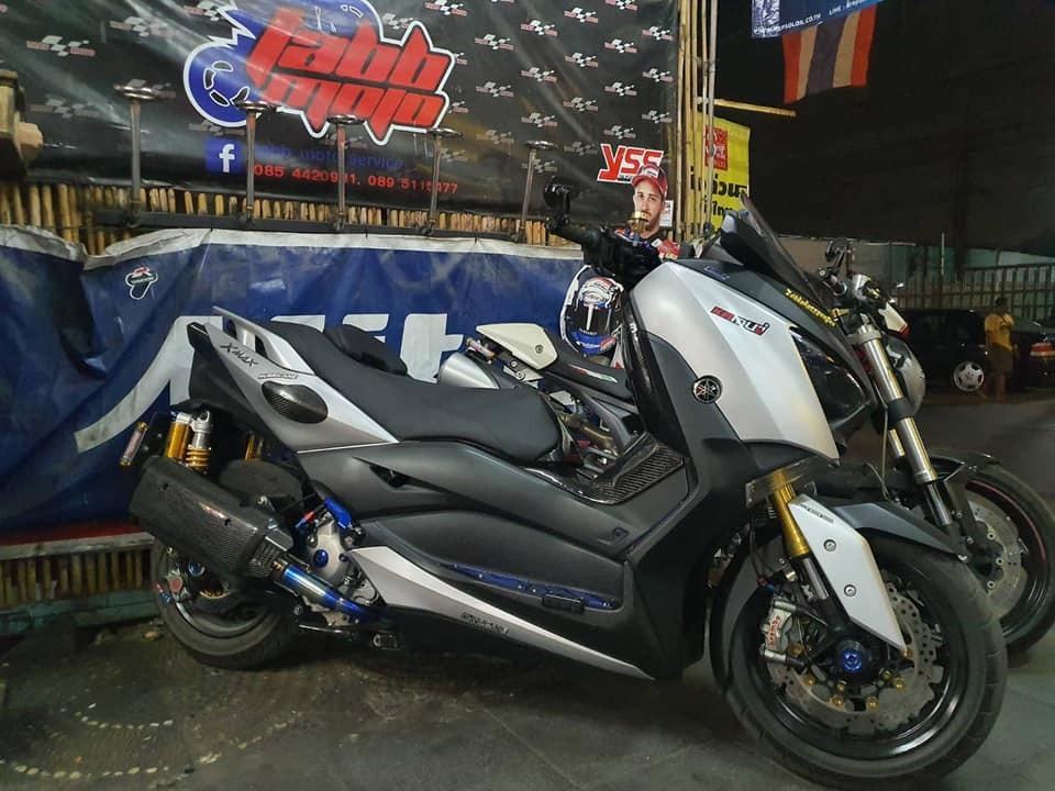 Moto Addict Singapore Yamaha Xmax 250 300 400 2017 2018 2019 2020 Version 4 Carbon Custom Rumble Seat Ready Stock Promo Do Not Pm Kindly Call Us Kindly Follow Us Motorcycles Motorcycle Accessories On Carousell