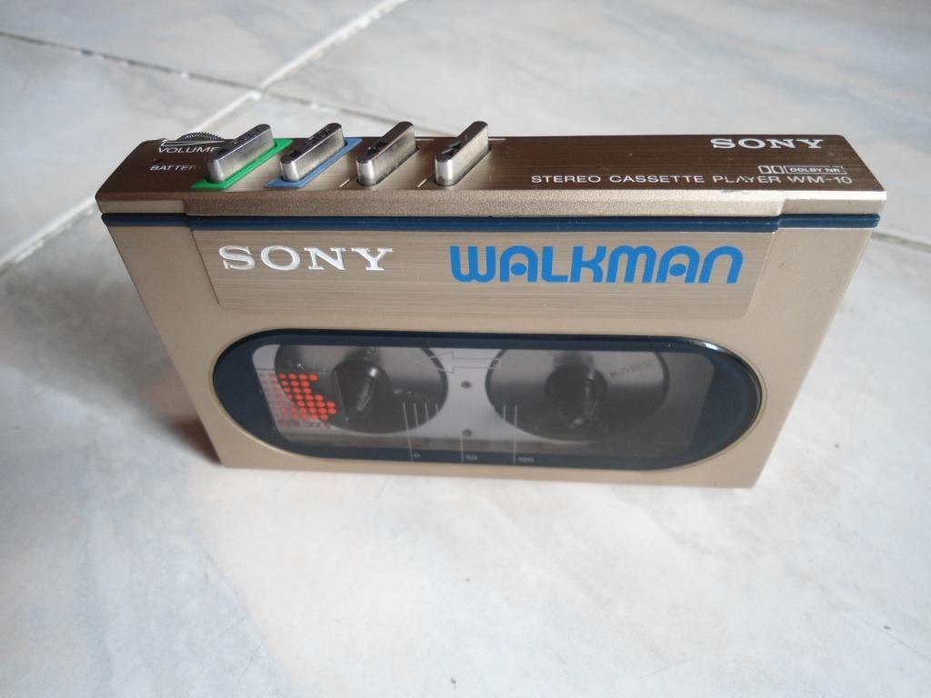 SONY WM10 Walkman for parts or repair, Audio, Portable Audio