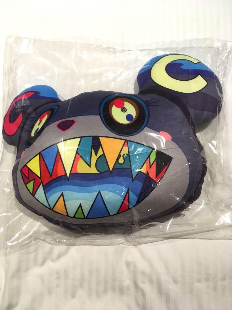 murakami ursa pillow