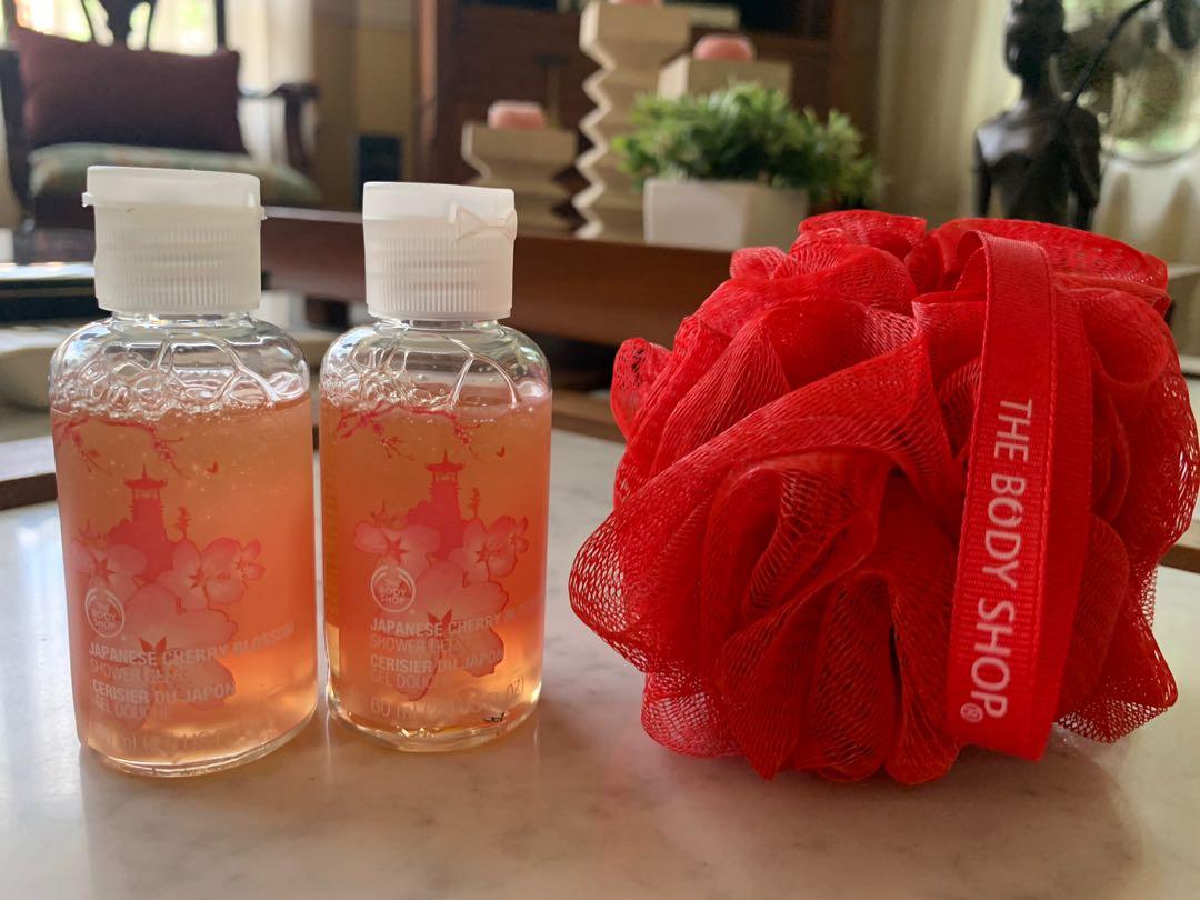 The Body Shop Japanese Cherry Blossom Shower Gel Set, Beauty & Personal