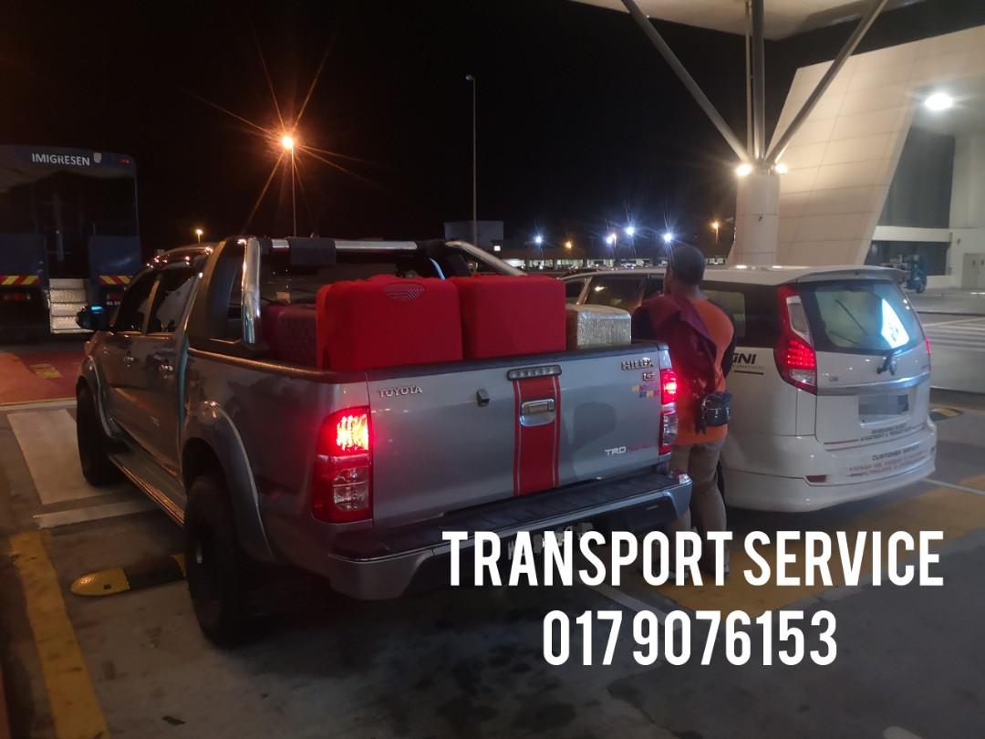 Transport service (Category: Drivers & Delivery) located in Putrajaya. Submitted by atip_4x4 (Listing ID 266603537, Image 1). Description: Tuan puan mencari transport ke airport 4 seater 6 seater 10 seater luggage banyak jangan risau Harmoni Transport boleh uruskan transport untuk anda roger 📞 dibawah 👇 👉Pos motosikal/Tow motor eksiden/Rosak 👉Mover service 👉Penginapan bajet putrajaya 👉Transport klia, genting, cameron 📞Call atau wasap untuk