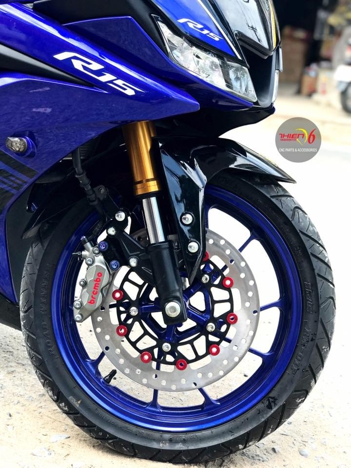 brembo brakes for r15 v3