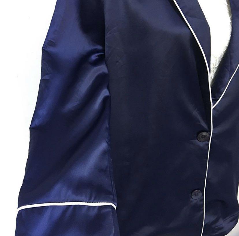 Blazer/Loungewear (Category: Coats, Jackets and Outerwear) located in Makati City. Submitted by leviceee (Listing ID 266765276, Image 3). Description: Selling my blazer/loungewear for a very low price! Get this for only Php 250.00. Brand new without tag cos I washed it na. I still have the tag though. Never used. So silky and classy! RFS: Too many loungewear Will be keeping it if no one offers above asking 🤗🤗🤗 Thank youuuu..