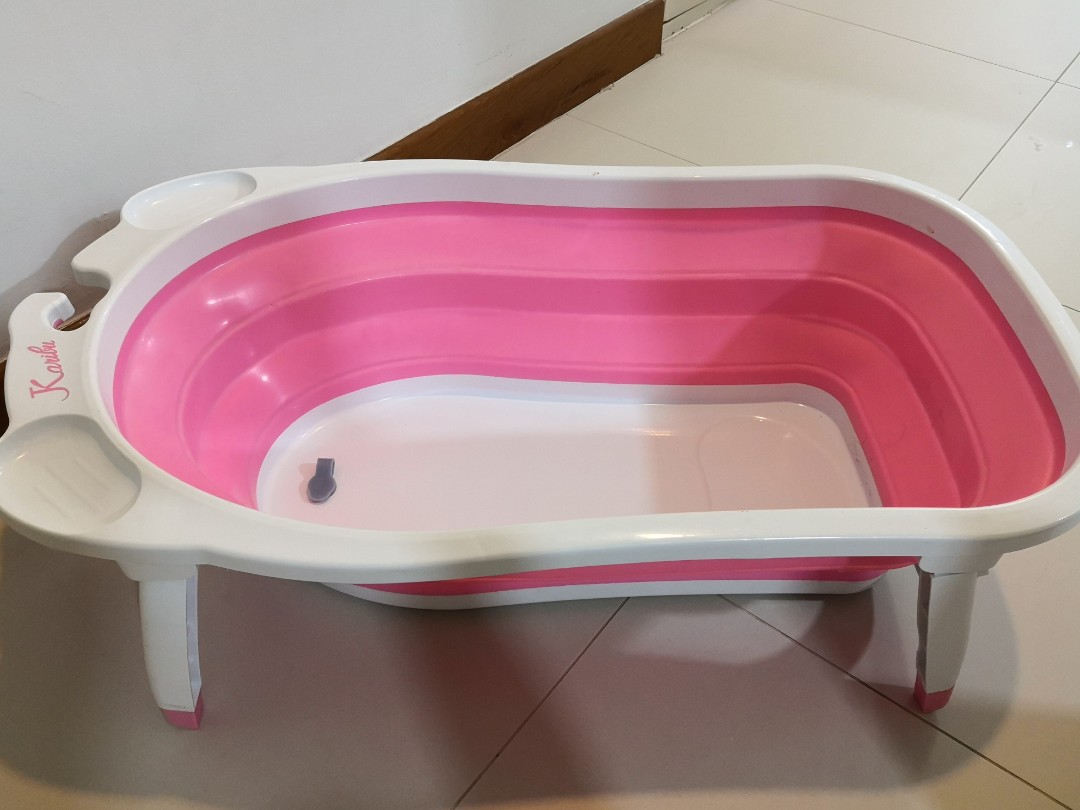 Dog bathtub, Pet Supplies, Homes & Other Pet Accessories on Carousell