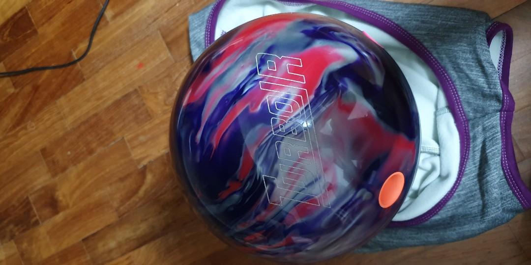 Ebonite turbo/r bowling ball, Sports Equipment, Sports & Games