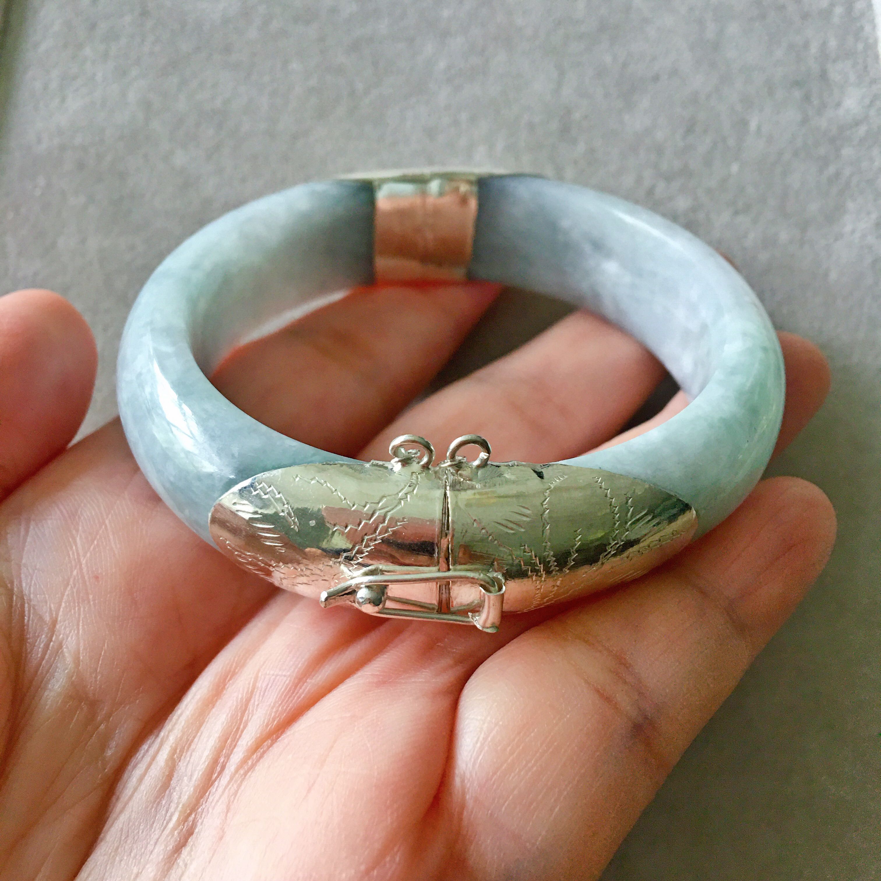 Broken discount jade bracelet