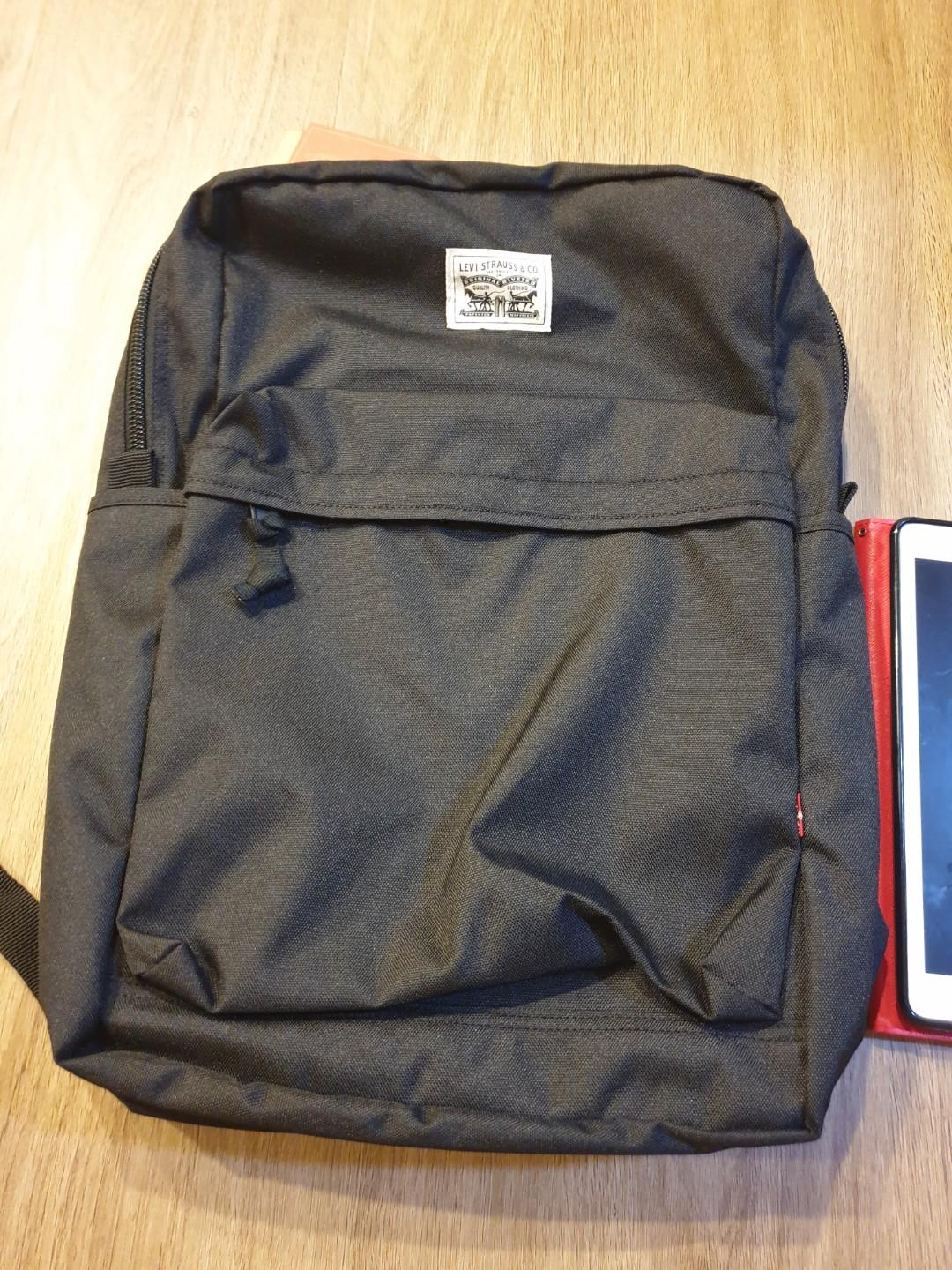 levi's new basic backpack
