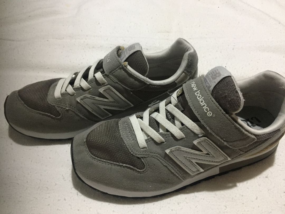 new balance 995  silver