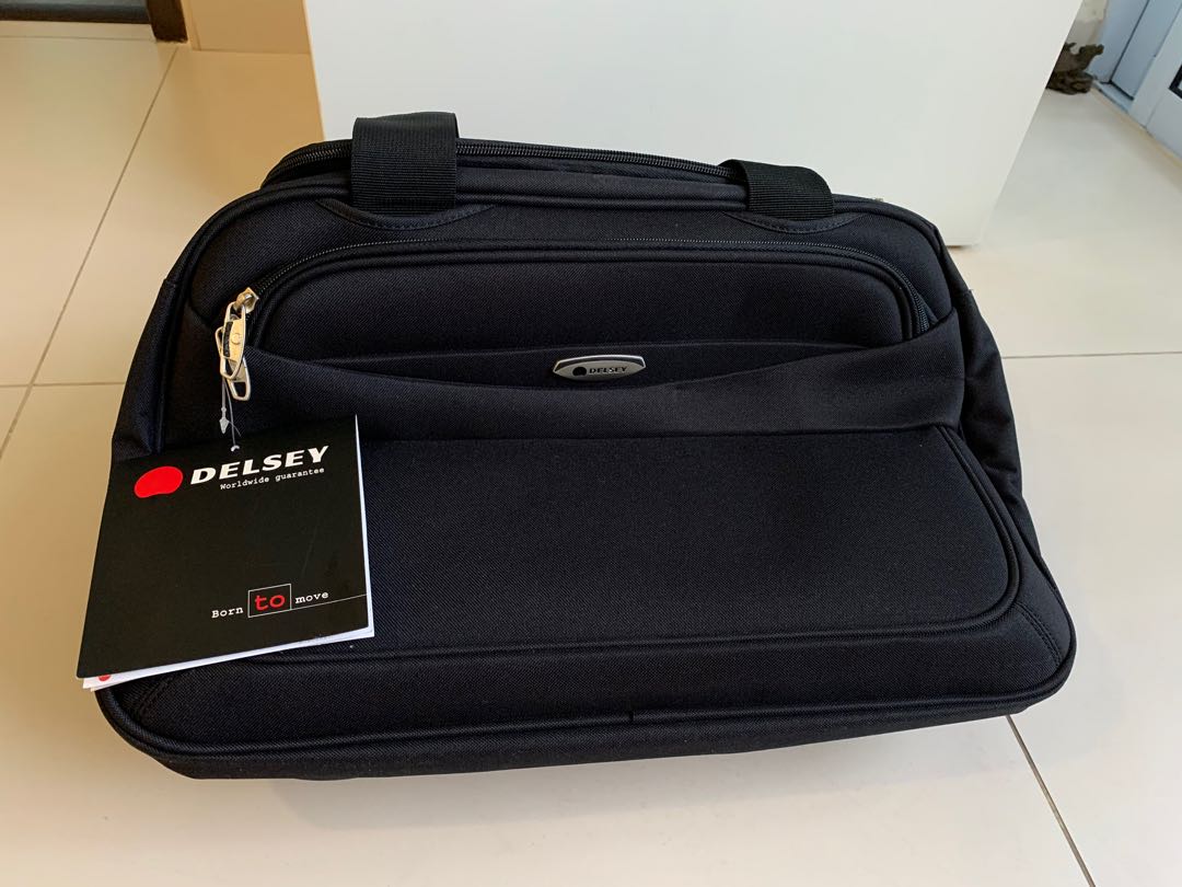 delsey overnight bag