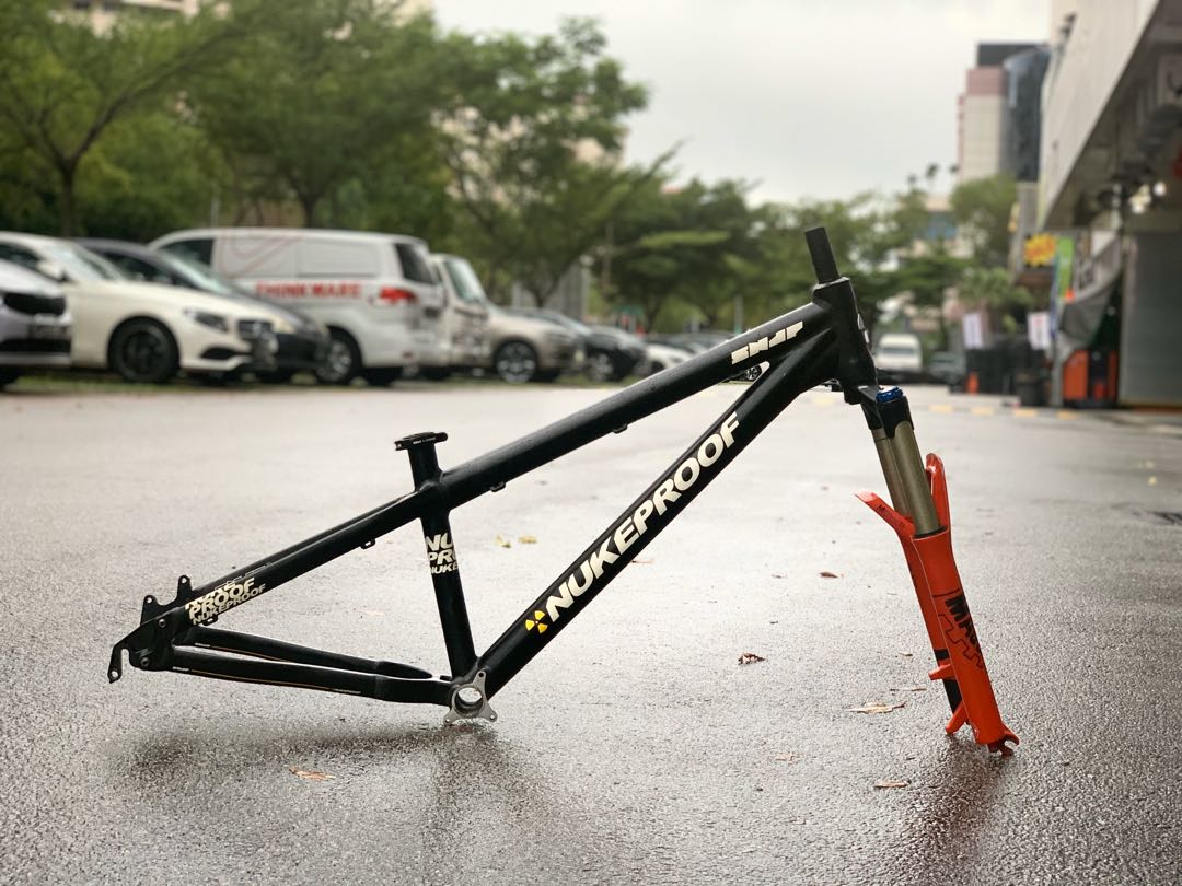 Nukeproof snap hotsell for sale
