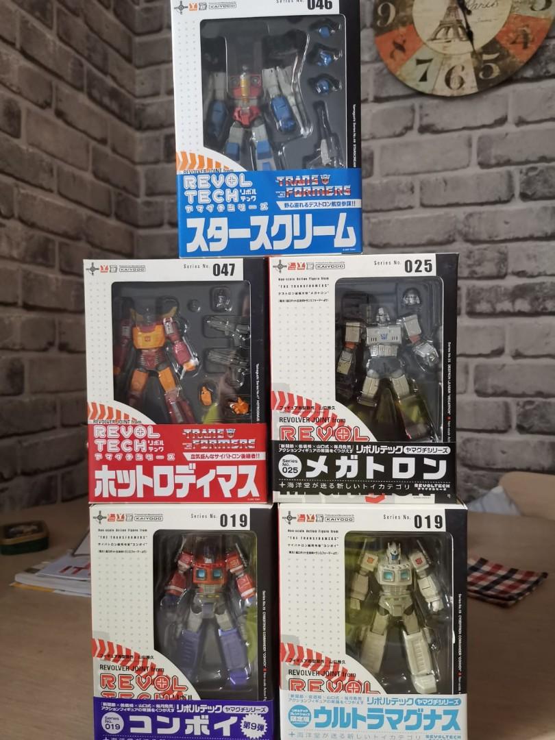 Transformers (Category: Toy Figures) located in Singapore. Submitted by jootjoot (Listing ID 266801003, Image 1). Description: Selling all full set 185.