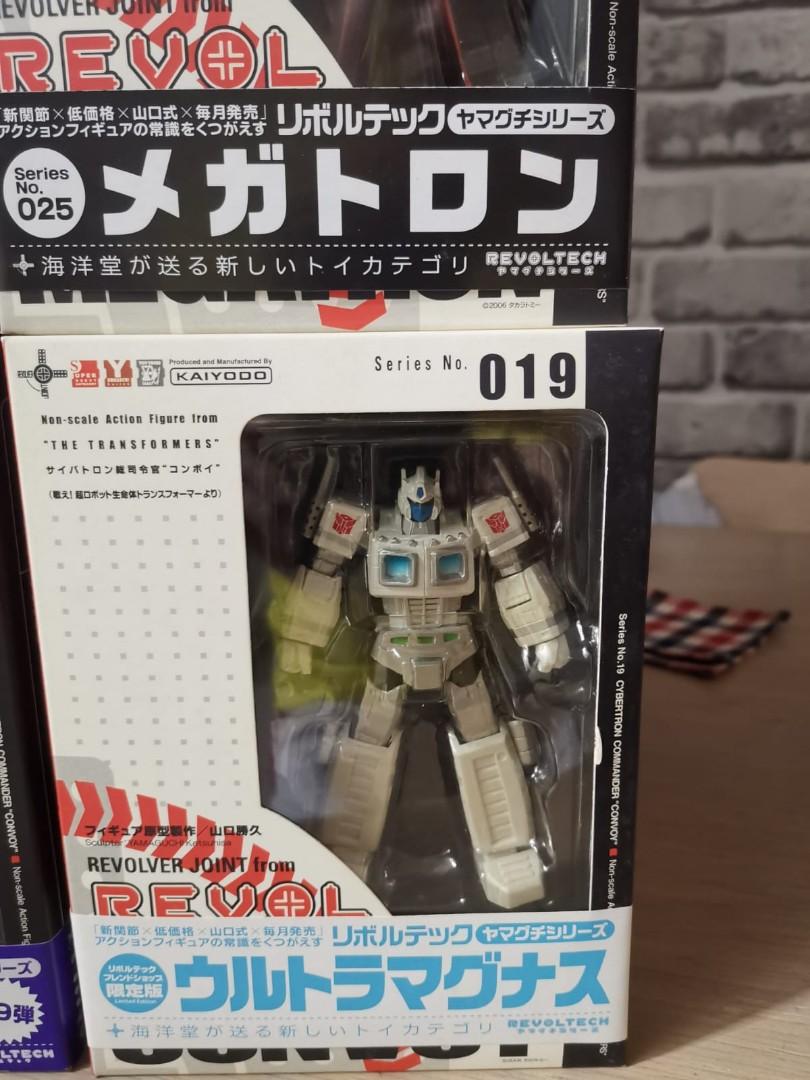 Transformers (Category: Toy Figures) located in Singapore. Submitted by jootjoot (Listing ID 266801003, Image 2). Description: Selling all full set 185.