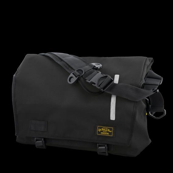 Echelon messenger bag store