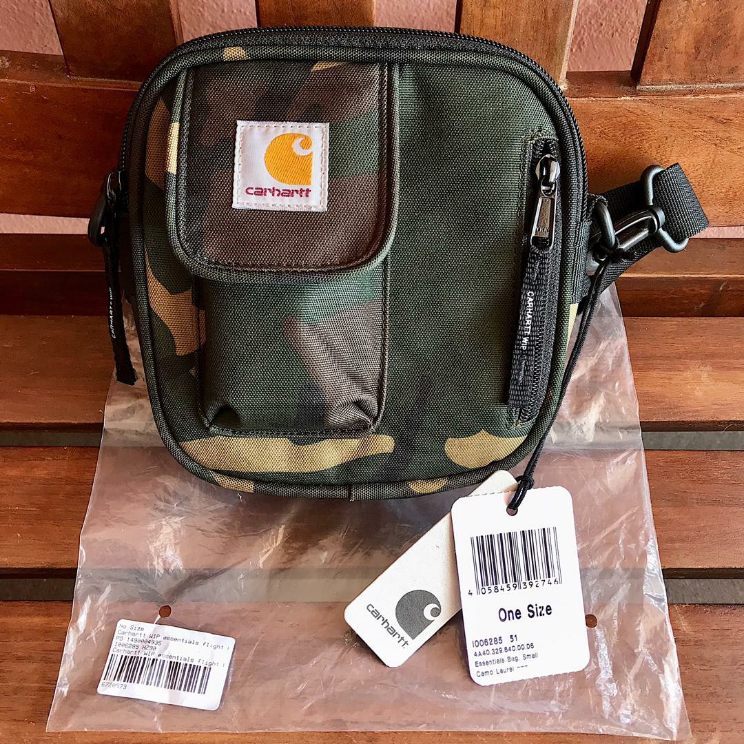 Carhartt WIP essentials flight bag in camo