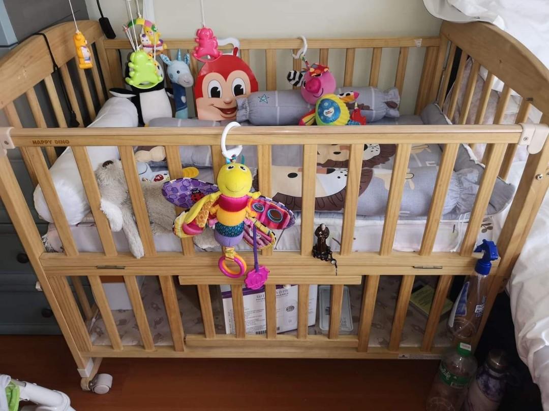 happy dino crib