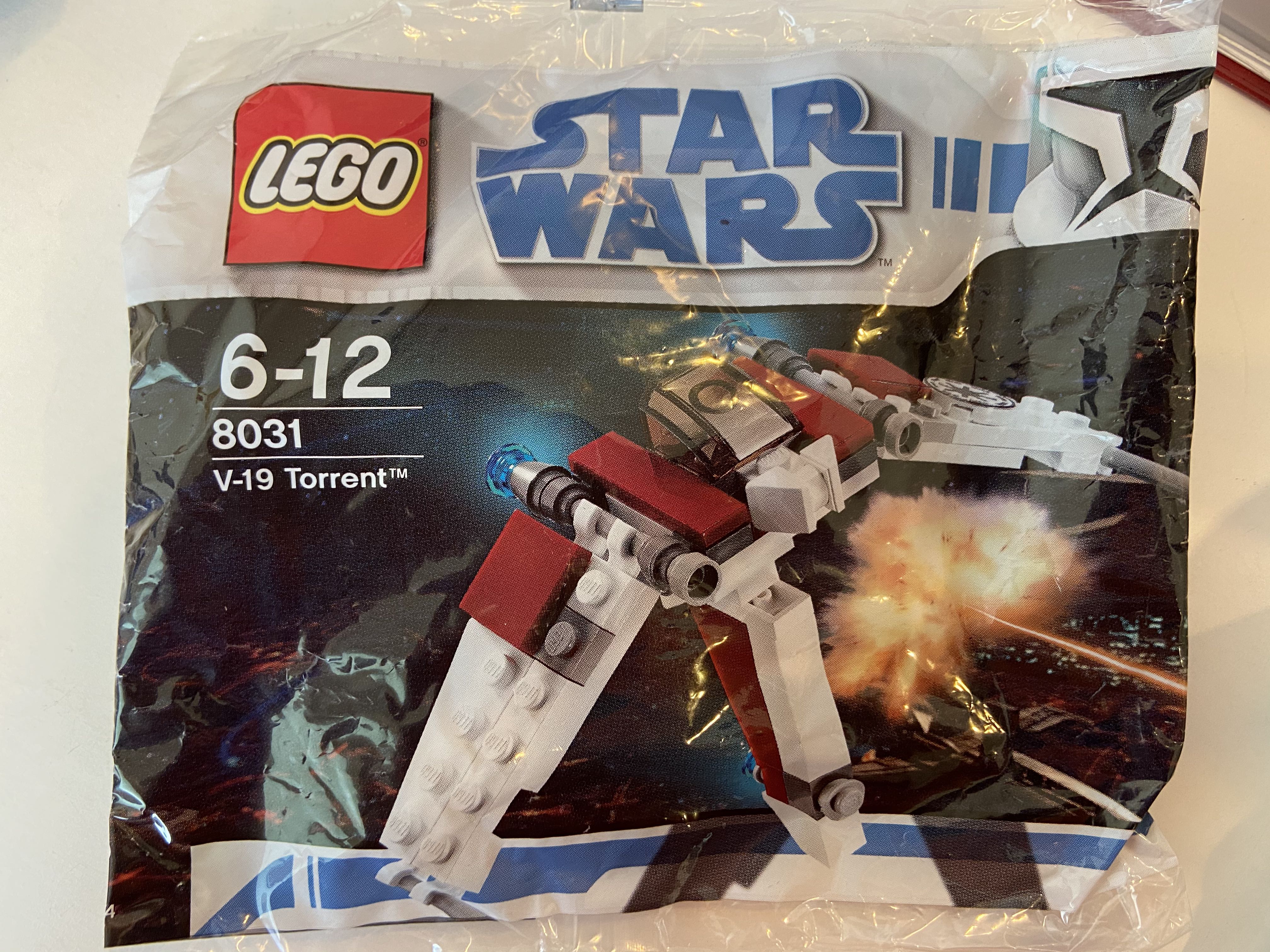 LEGO 8031 V 19 Torrent packet