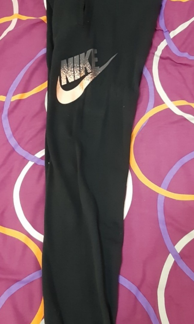Nike Sweatpants, Women's Fashion, Activewear on Carousell