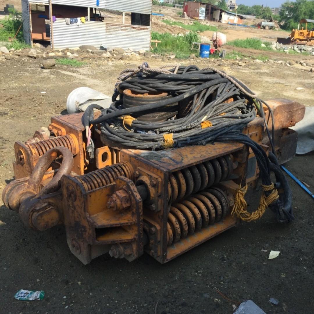 VIBRO HAMMER FOR SALE / FOR RENT, Commercial & Industrial, Construction