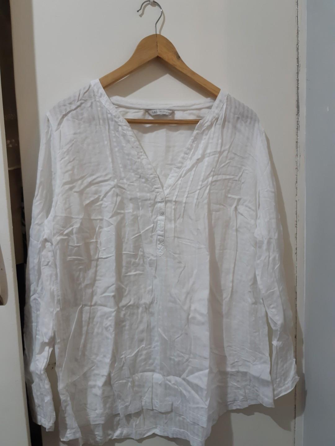 White long sleeves (M&S women) (Category: Longsleeves) located in Paranaque City. Submitted by ranie19 (Listing ID 266984045, Image 1). Description: RFS: Decluterring Used 3-5 times got it as pasulubong. In good condition Can fit large to xl body frame #best2019.