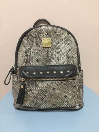 mcm backpack malaysia