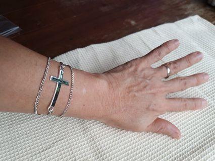 Cross bracelet