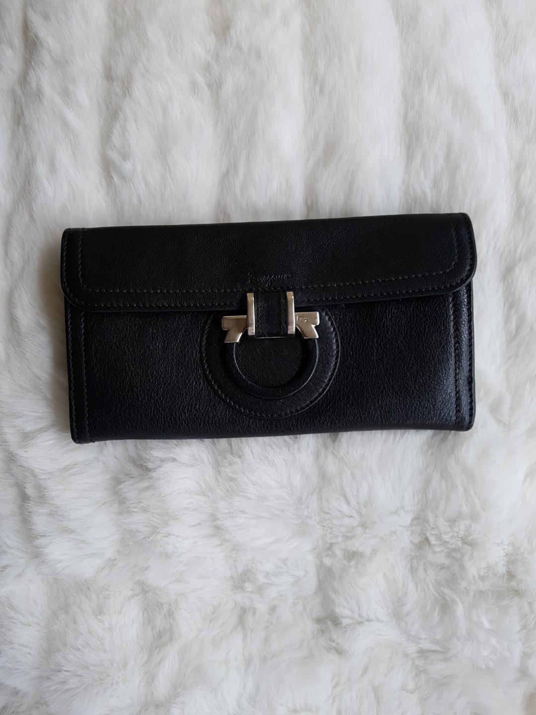 Authentic Preowned Salvatore Ferragamo Wallet (Category: Luxury Bags & Wallets) located in San Pablo. Submitted by watchyouwantphsecond (Listing ID 267077442, Image 2). Description: Authentic Preowned Salvatore Ferragamo Wallet Complete Inclusion Interior 9/10 Exterior 9/10.
