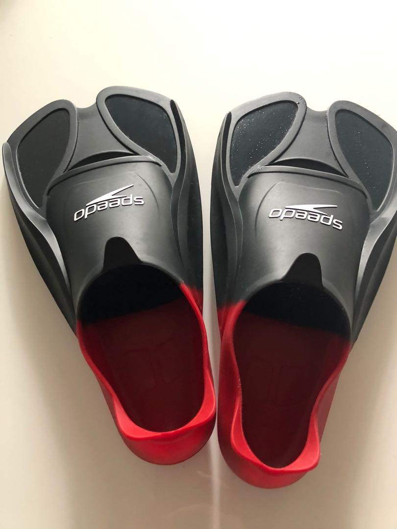 Brand new Speedo flippers, Sports Equipment, Sports & Games, Water