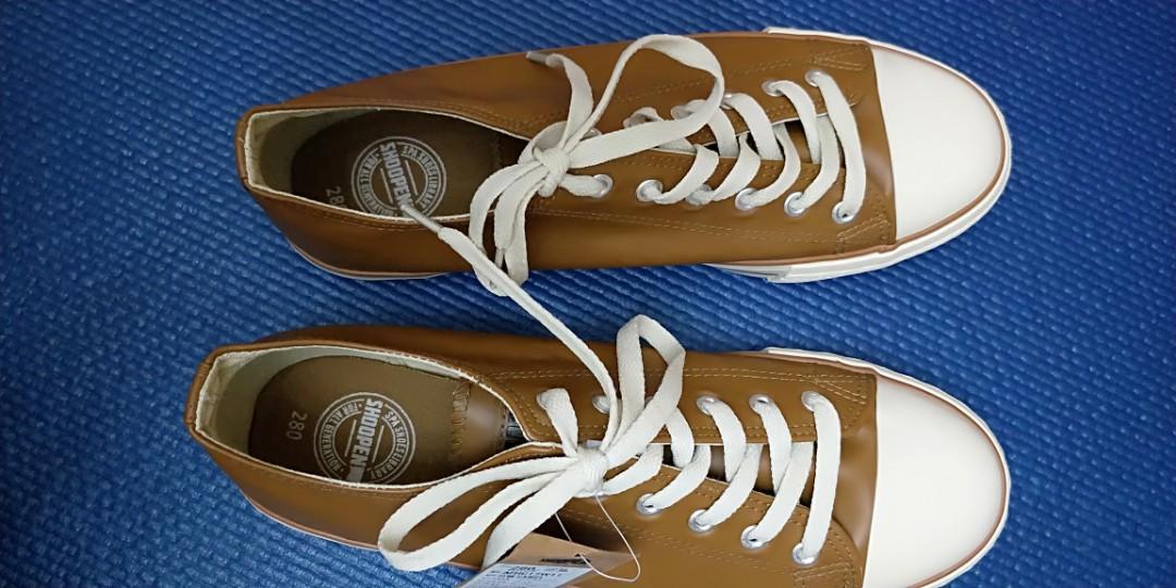 Converse look alike, Men's Fashion, Footwear, Sneakers on Carousell