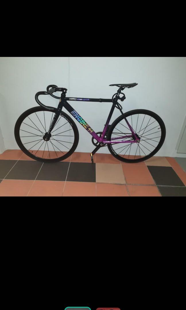 Engine 11 vortex (Category: Bicycles) located in Singapore. Submitted by 36vleh (Listing ID 267164056, Image 1). Description: Specs at 3 page dm for fast deal.