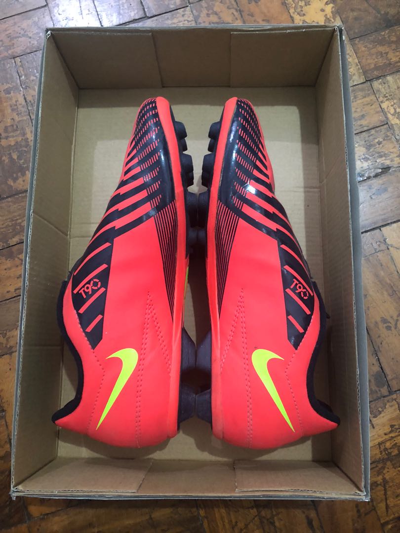 t90 cleats
