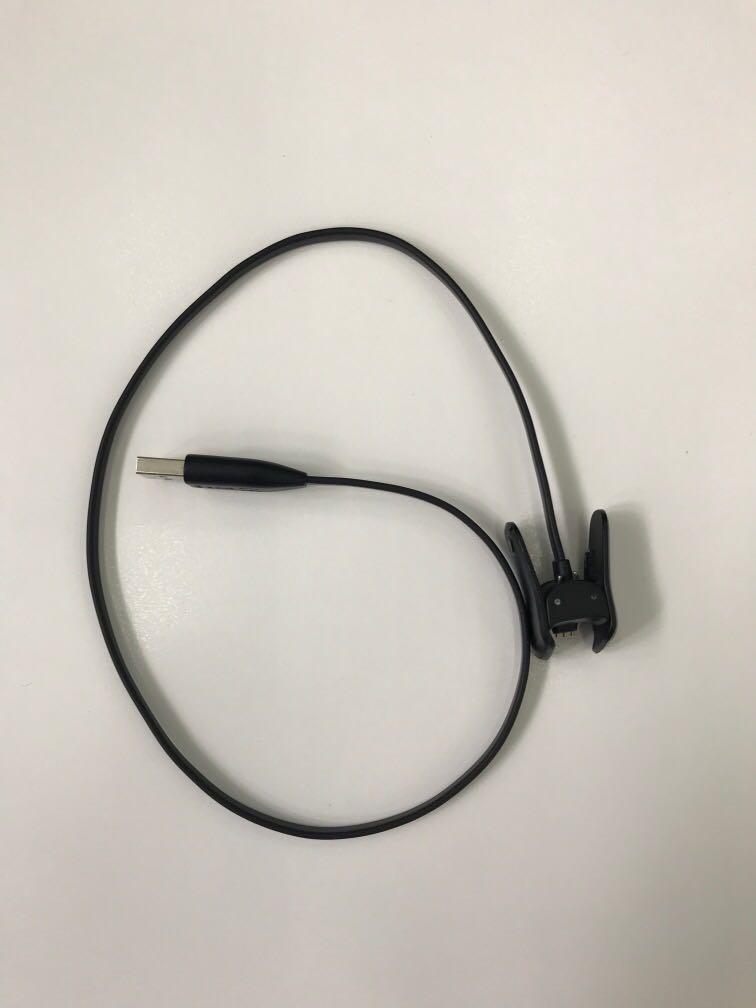 Garmin vivosmart discount 4 charging cable
