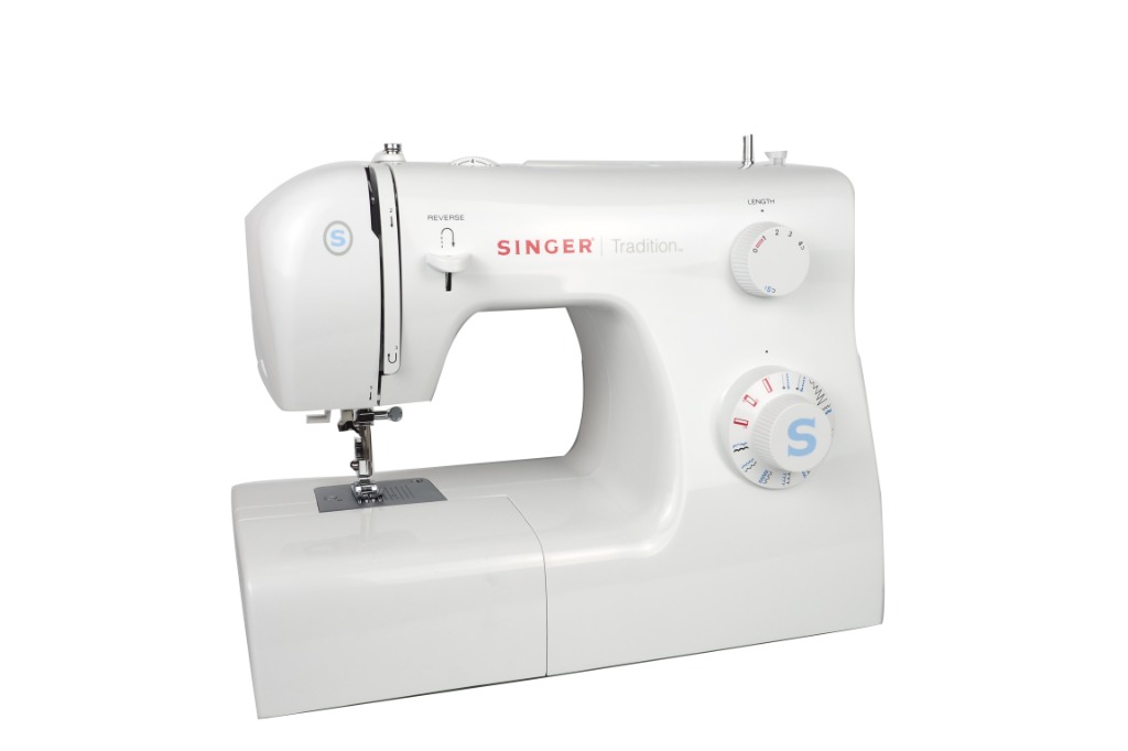 SINGER 2259 SEWING MACHINE , Hobbies & Toys, Stationery & Craft, Craft