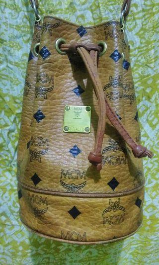 MCM mini bucket