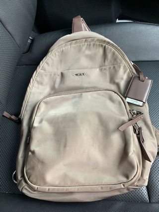 (Kategori: ) berada di . Dikirim oleh wiwi80authenticbags (ID iklan 267269886, Gambar 1). Deskripsi: .