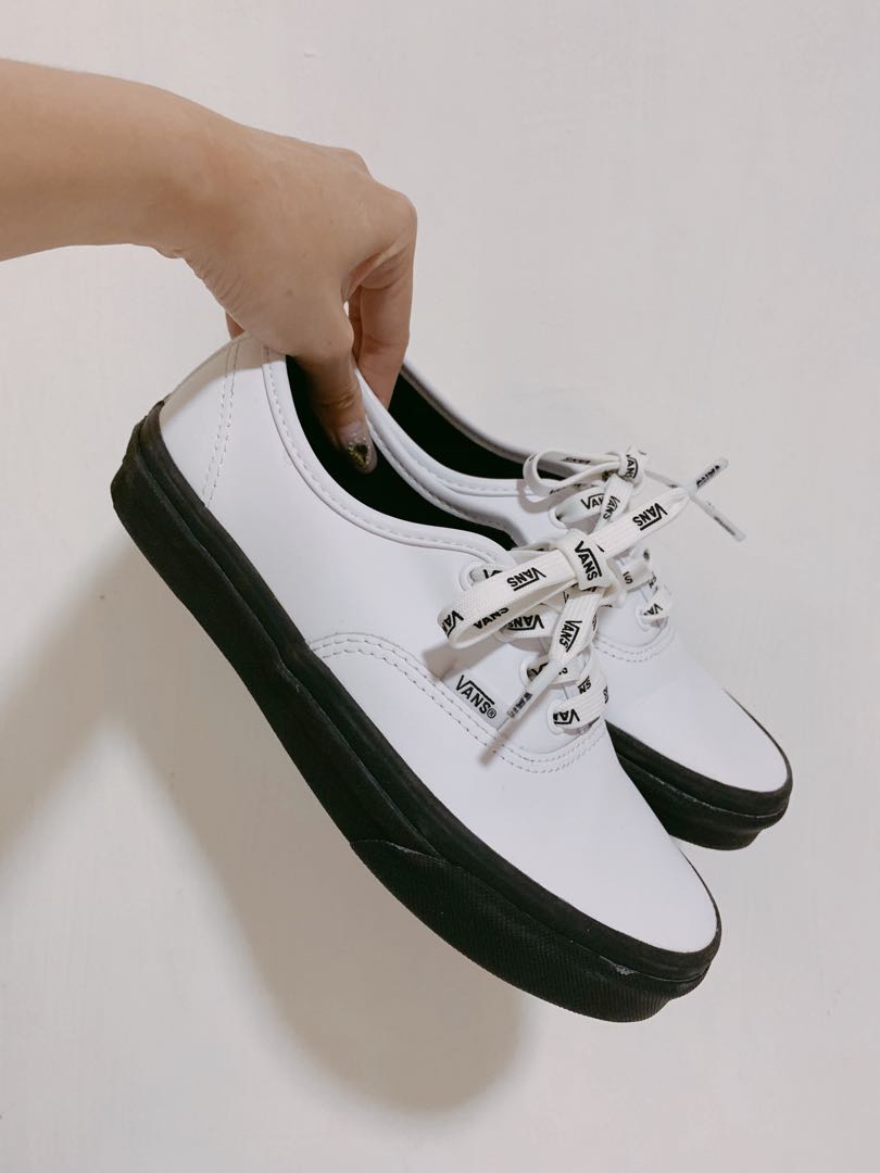 authentic vans black white