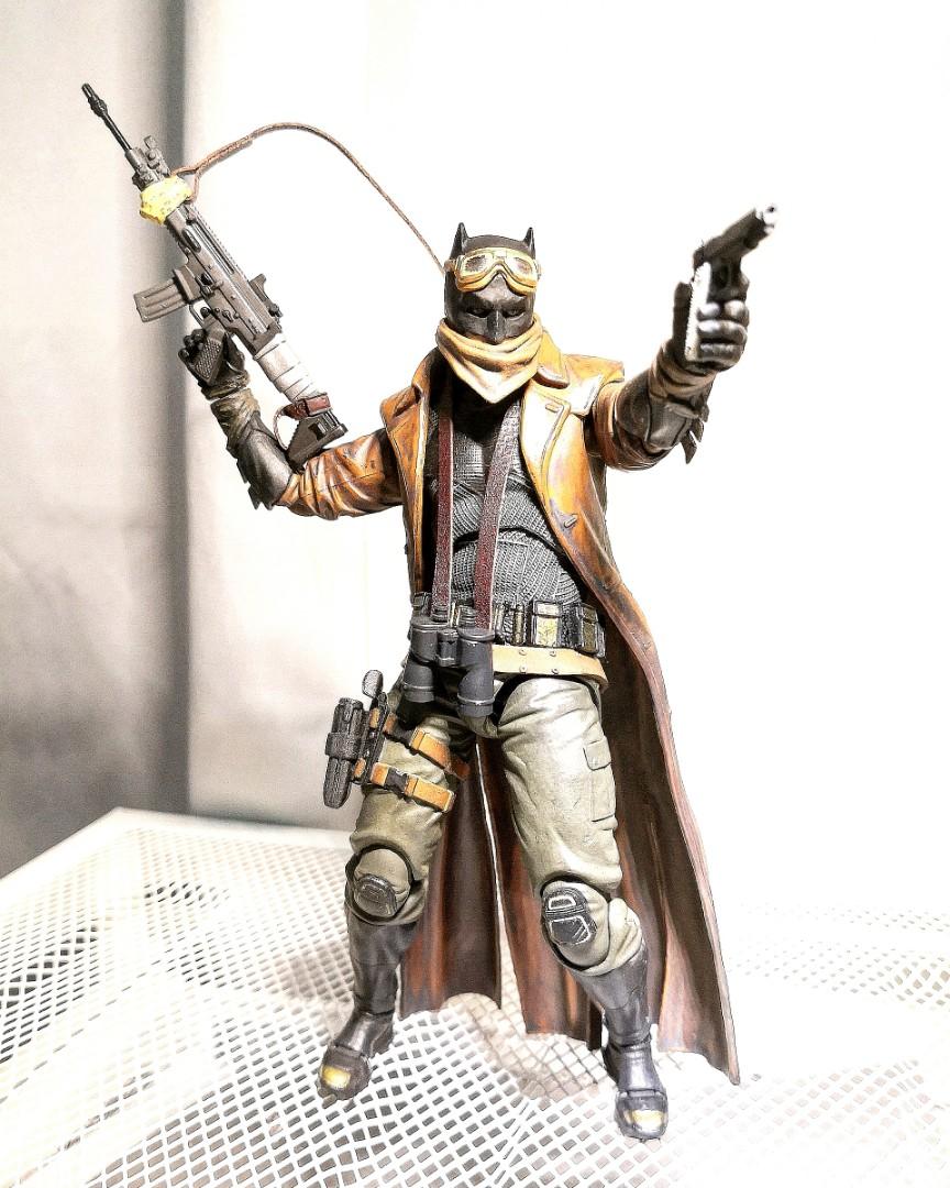Batman store knightmare mafex