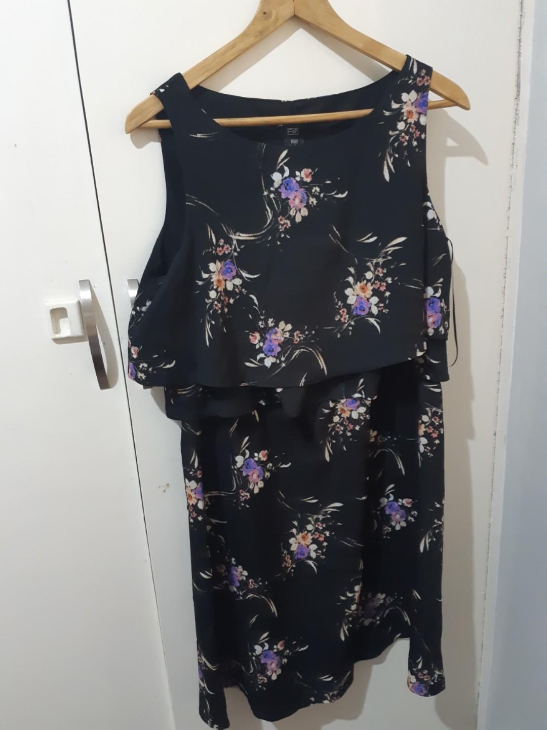 Black Floral Dress Preloved (Category: Dresses) located in Paranaque City. Submitted by ranie19 (Listing ID 267211017, Image 1). Description: RFS: Decluterring Used a few times (2-3 times) Still in good condition Can fit large to xl body frame #best2019.
