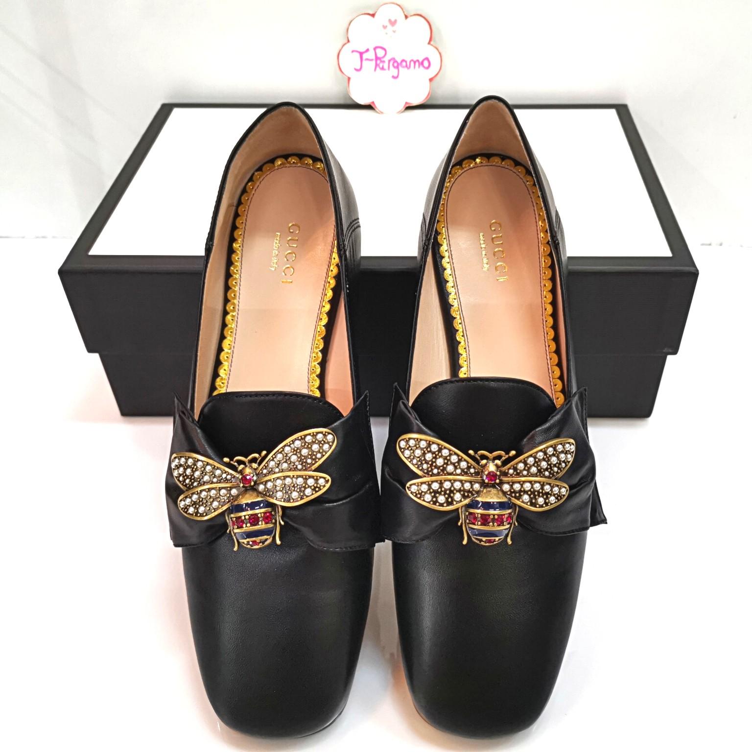 Queen margaret bee gucci top