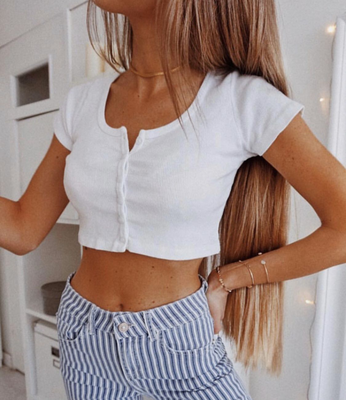 Brandy Melville White Zelly Top Women S Fashion Tops Other Tops On Carousell