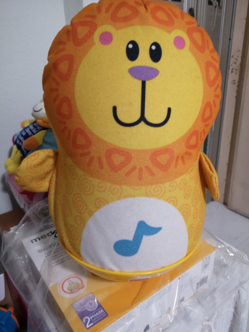 Fisher price bat and wobble new arrivals lion