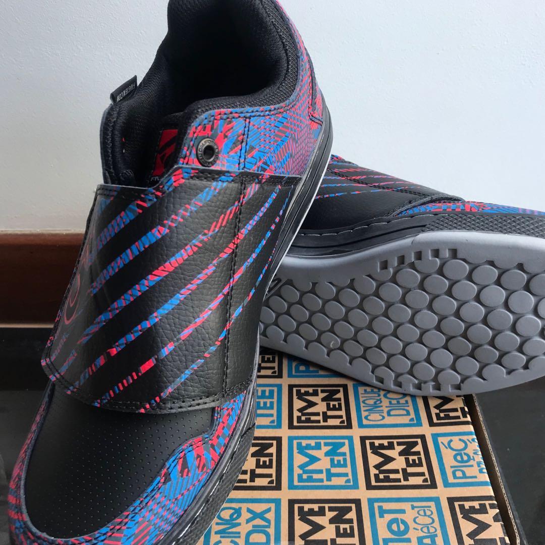 Five Ten Freerider ELC MTB Shoes US 9.5 UK 8.5 EU 42.5 Psychedelic Red Blue Sports Equipment Bicycles Parts Bicycles on Carousell
