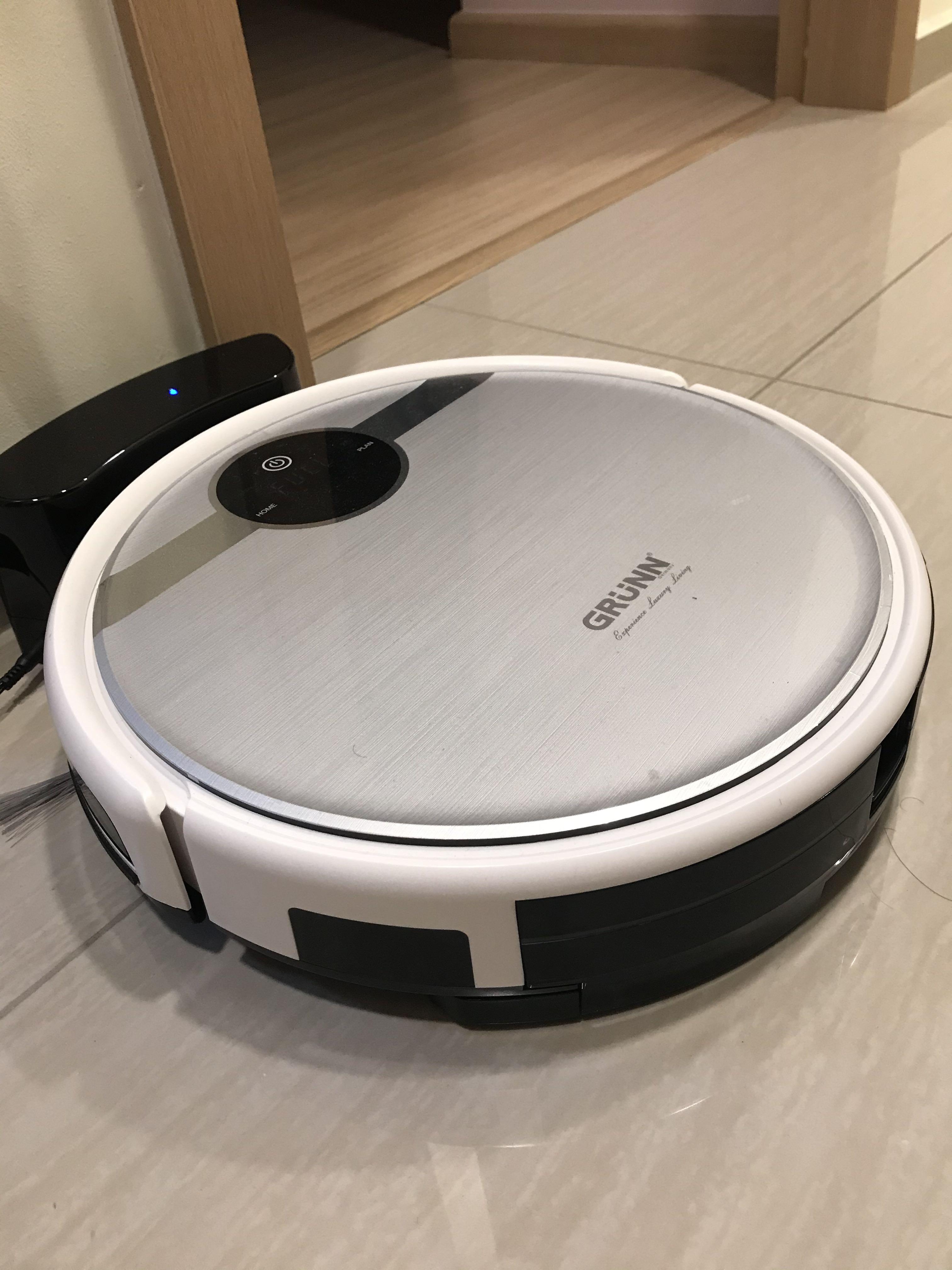 Almost New Grunn i7Gyrobot Robot Vacuum Cleaner with Mop, TV & Home