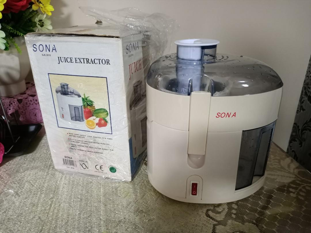 Juice Extractor (Category: Juicers, Blenders & Grinders) located in Singapore. Submitted by kedodol1 (Listing ID 267274397, Image 1). Description: Sona Juice Extractor. Used only 3 times, after that keep in the storeroom. Still in good working condition. Self-collect at Bukit Batok..